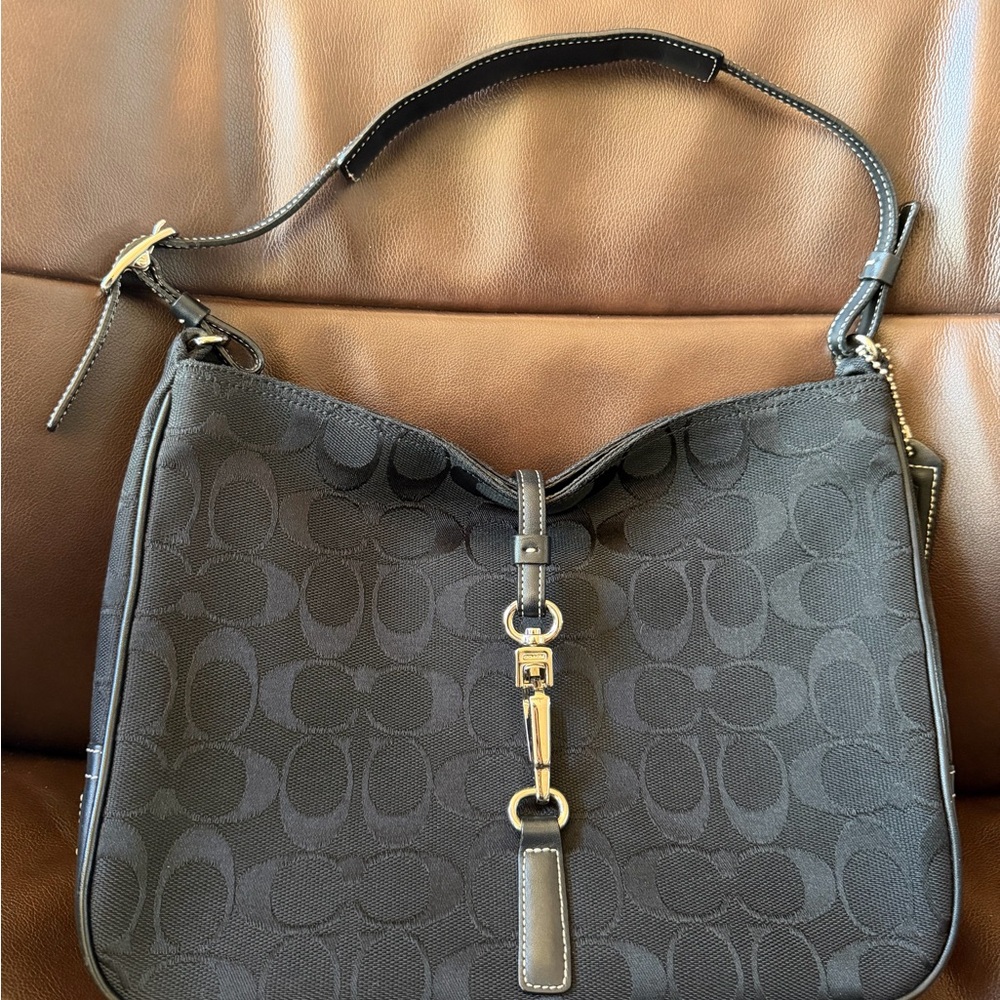 Vintage Y2K Authentic Coach Rare Black Signature Hamptons Hobo Bag EUC